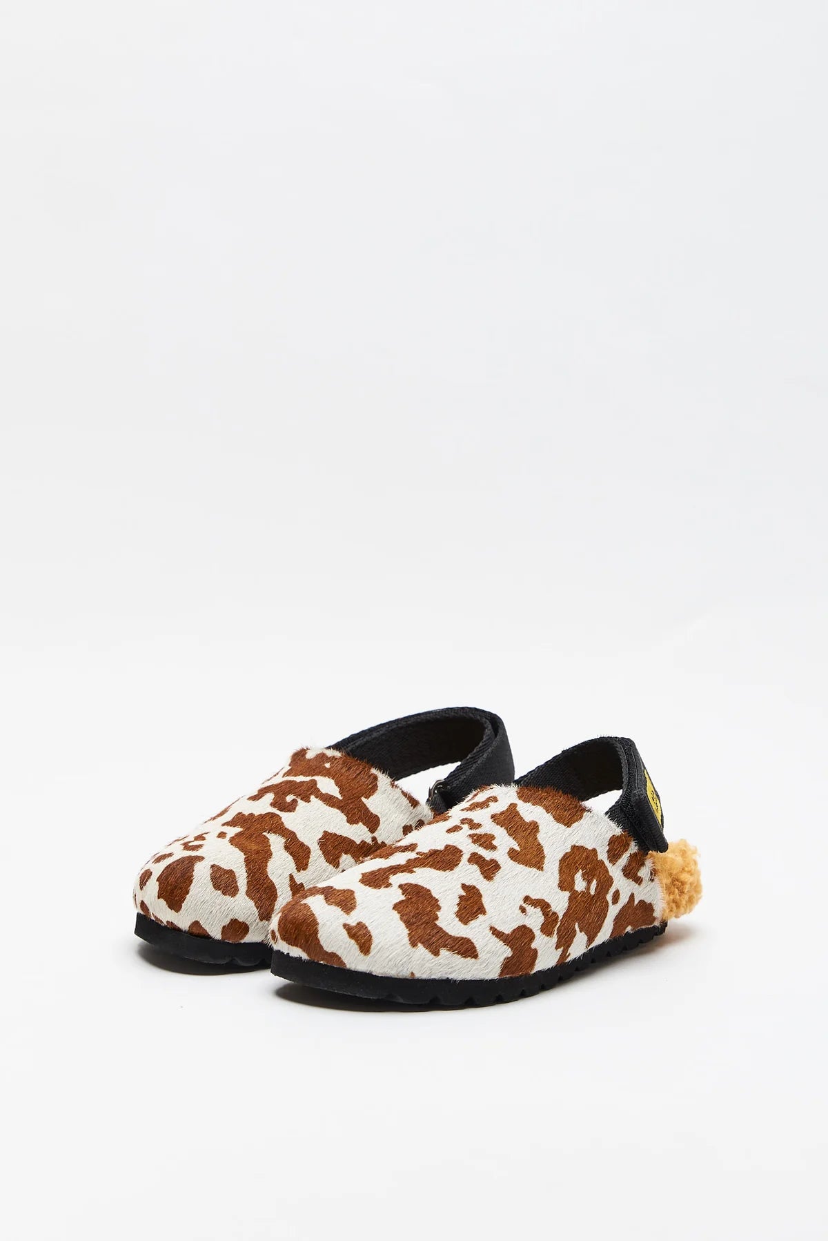 Almond Cow Maison Mangostan Shoes