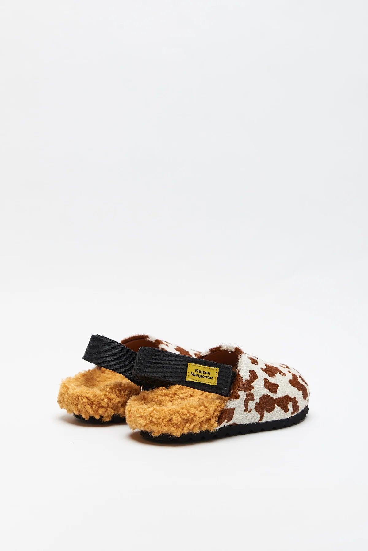 Almond Cow Maison Mangostan Shoes